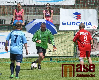 Obrazem: Fotbalový tým Amfora Praha se představil v Zásadě