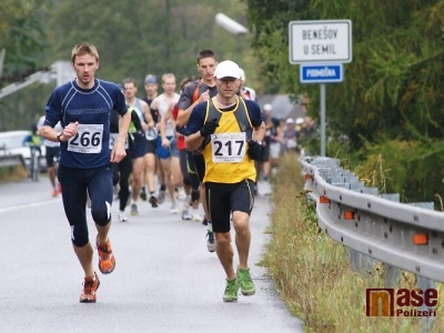 Běžci se 13. října opět vydají na maraton a půlmaraton údolím Jizery