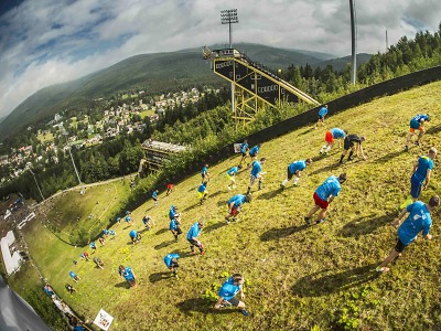 Vzhůru na můstek! V Harrachově si běžci znovu sáhnou na dno