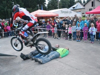 V Martinicích přichystali dětské odpoledne s endurem a večerní zábavou