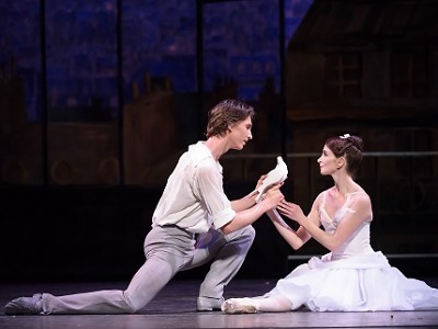 Pocta mistru Ashtonovi přinese vrcholnou virtuozitu i hravou romantiku