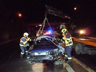 Tragická nehoda uzavřela v noci silnici I/35 u Turnova