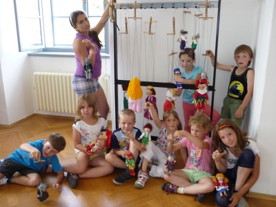 Lomnické děti odehrají na závěr zámecké Divadelní školičky pohádku