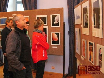 Na lomnickém zámku odhalují tvorbu fotografky Markéty Horké