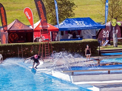 Borce na prknech uvidíte na koupališti Sluníčko při akci Wakepool