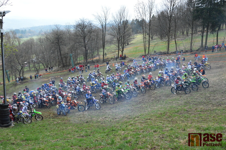 Úvodní podnik KTM enduro cross country 2013 v Chuchelně<br />Autor: David Bouchal