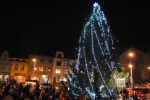 Obrazem: Rozsvícení vánočního stromu v Semilech