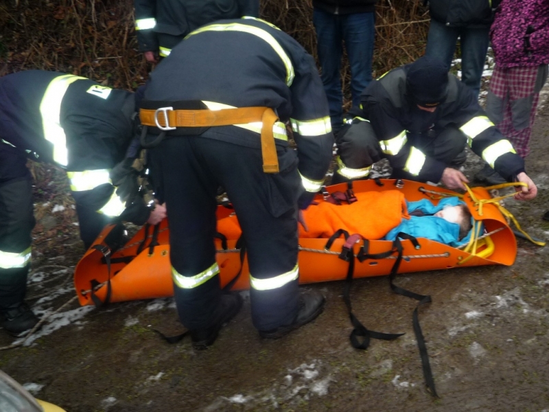 Záchrana osmiletého chlapce, který spadl na Riegrově stezce<br />Autor: HZS Libereckého kraje, stanice Semily
