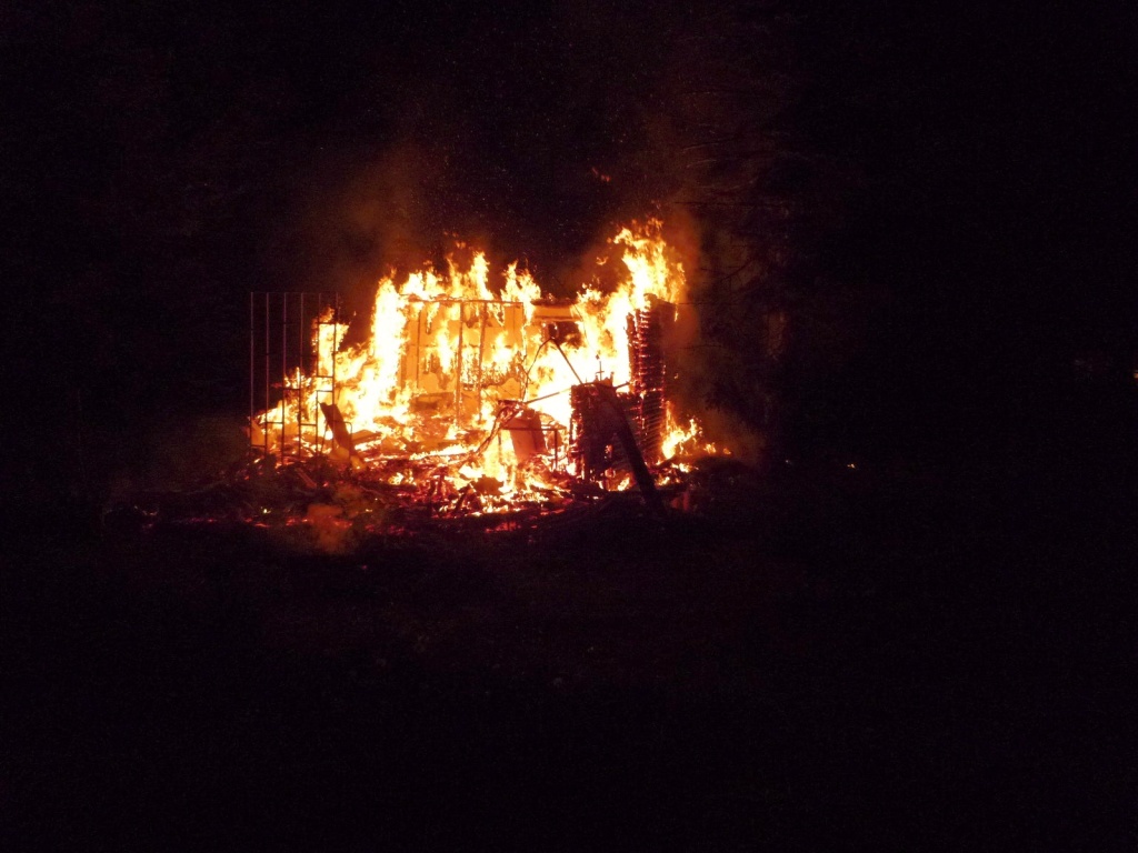 Požár chatky ve Frýdlantu<br />Autor: HZS Libereckého kraje