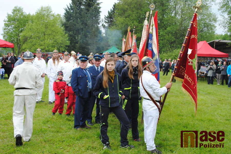 VI. propagační jízda sboru dobrovolných hasičů, zastávka v Semilech<br />Autor: Petr Ježek