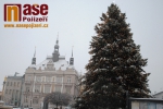 Vánoční strom září na náměstí Českého ráje v Turnově