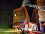 Požár ve třípodlažní dřevostavbě v Harrachově