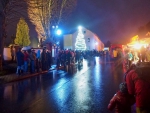 Obrazem: Rozsvícení vánočního stromu v Košťálově 2017
