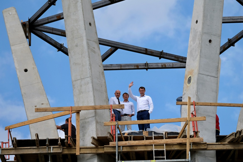 Setkání zástupců VHS Turnov pod stavbou vodojemu v Ohrazenicích<br />Autor: Pavel Charousek