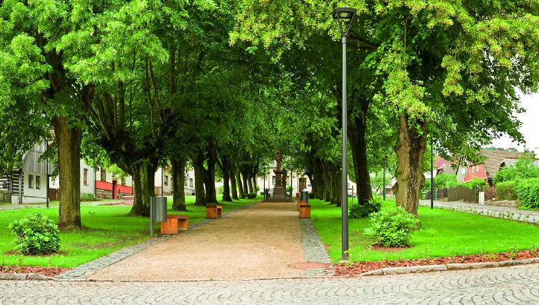 Karlovské náměstí po rekonstrukci<br />Autor: Archiv město Lomnice nad Popelkou