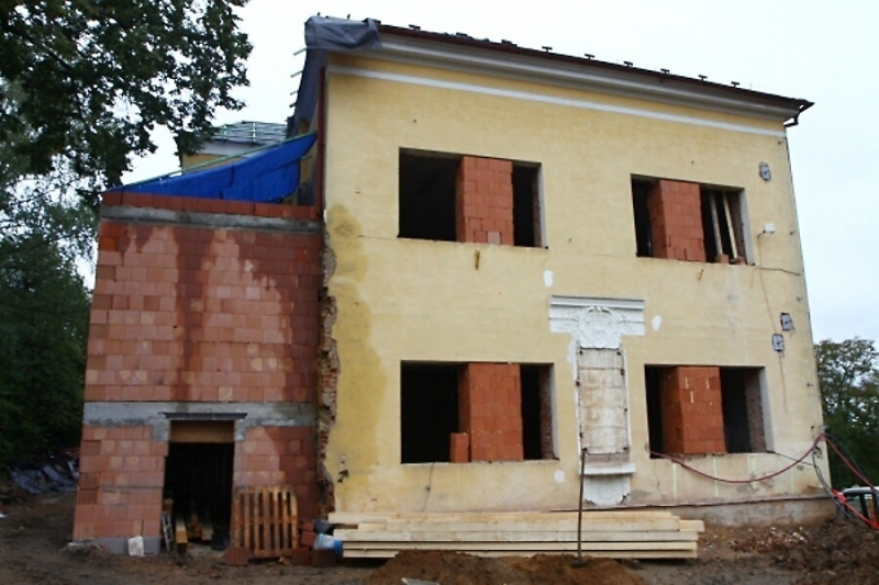 Základy nové přístavby základní školy v Mašově<br />Autor: Zdenka Štrauchová