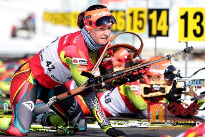 Ženská biatlonová štafeta opět na pódiu