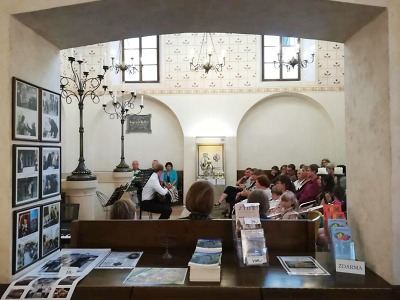 Turnovská synagoga neslouží jen jako turistický cíl