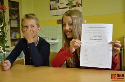 Obrazem: Vysvědčení na ZŠ Harrachov