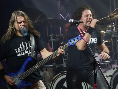 FOTO: Podzimní Arakain Dymytry Tour zavítala i do Bozkova