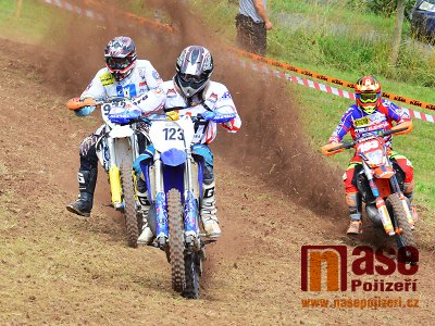 FOTO: Cross country v Loukově opět naplno prověřila jezdce