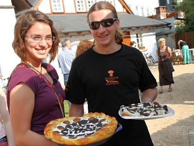 FOTO: Dožínky v Krkonošském muzeu doplnila soutěž o nejchutnější koláč