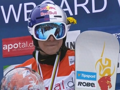 Křišťálový glóbus za vítězství SP vybojovala i Ester Ledecká