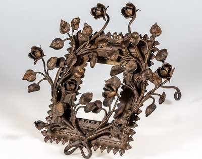 Exponát Severočeského muzea uvidíte ve vestibulu krajského úřadu