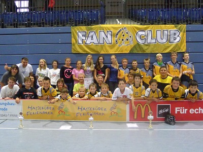 Lomničtí florbalisté získali na turnaji v Německu kompletní sadu medailí