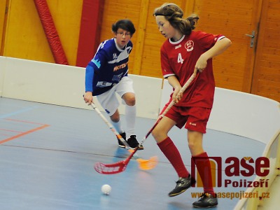 Obrazem: Florbalový turnaj žáků v semilské hale