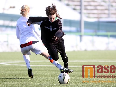 Hráčky FK Pěnčín-Turnov vysoko podlehly soupeřkám z Poděbrad
