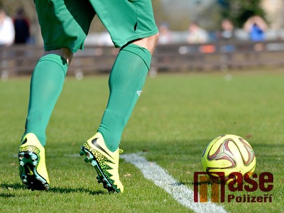 Neúplným kolem zahájili jaro i fotbalisté v okresní soutěži