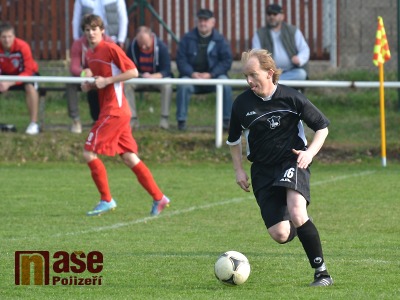 Koncert Mencla a spol. proti Doubí při premiéře v I.A třídě