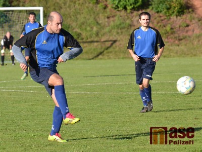 V utkání Stružince s Mříčnou viděli diváci devět gólů a tři červené