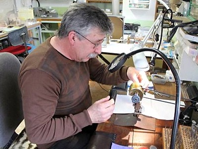 V galerii Granát Turnov ukážou zájemcům rytí do drahých kamenů