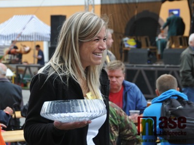 Na Harrachovských pivních slavnostech zazpívá i Kamil Střihavka