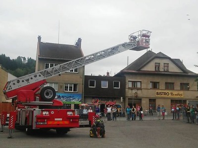 Hasiči se představili na Dnech IZS v Železném Brodě a Jablonci