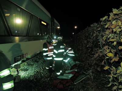 V Hejnicích osobní vlak srazil muže