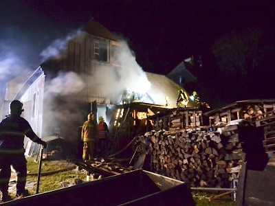 Hasiči zasahovali 17. listopadu u devíti požárů, hořela i Šámalova chata