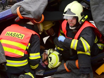 Na krajské soutěži ve vyprošťování druzí hasiči Brodu a třetí Lomnice