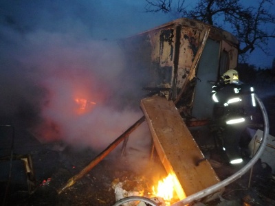 V maringotce u Jenišovic bouchla propanbutanová láhev