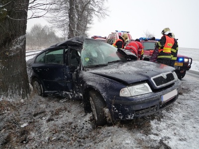 Sněhové čtvrteční ráno se stalo jednomu z řidičů u Turnova osudné 