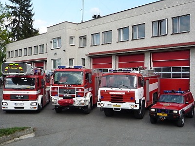 Profesionální hasiči z Pojizeří se pochlubí svou technikou
