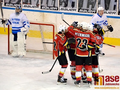Vlci za první třetinu rozhodli o postupu do semifinále
