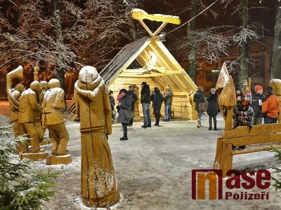 Dřevěný Krkonošský betlém ve Vrchlabí si již prohlédlo 25 tisíc lidí