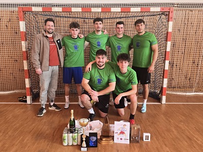 Turnaj v Železném Brodě Hospoda cup 2026 vyhrál tým Bombshell