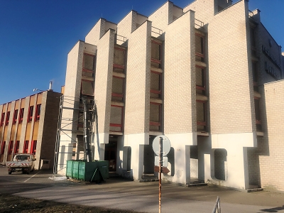 Hotel Centrum v Semilech poskytne dočasné zázemí klientům Terezy