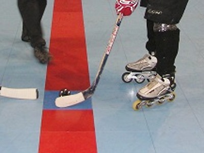 Tabulku okresního přeboru v inline hokeji vede po dvou výhrách Bradlec