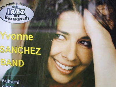 Hvězdou letošního Jazzu pod Kozákovem je zpěvačka Yvonne Sanchez