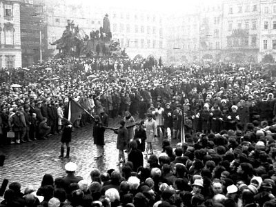 Jak zachytil Jaroslav Švásta před 50 lety pohřeb Jana Palacha